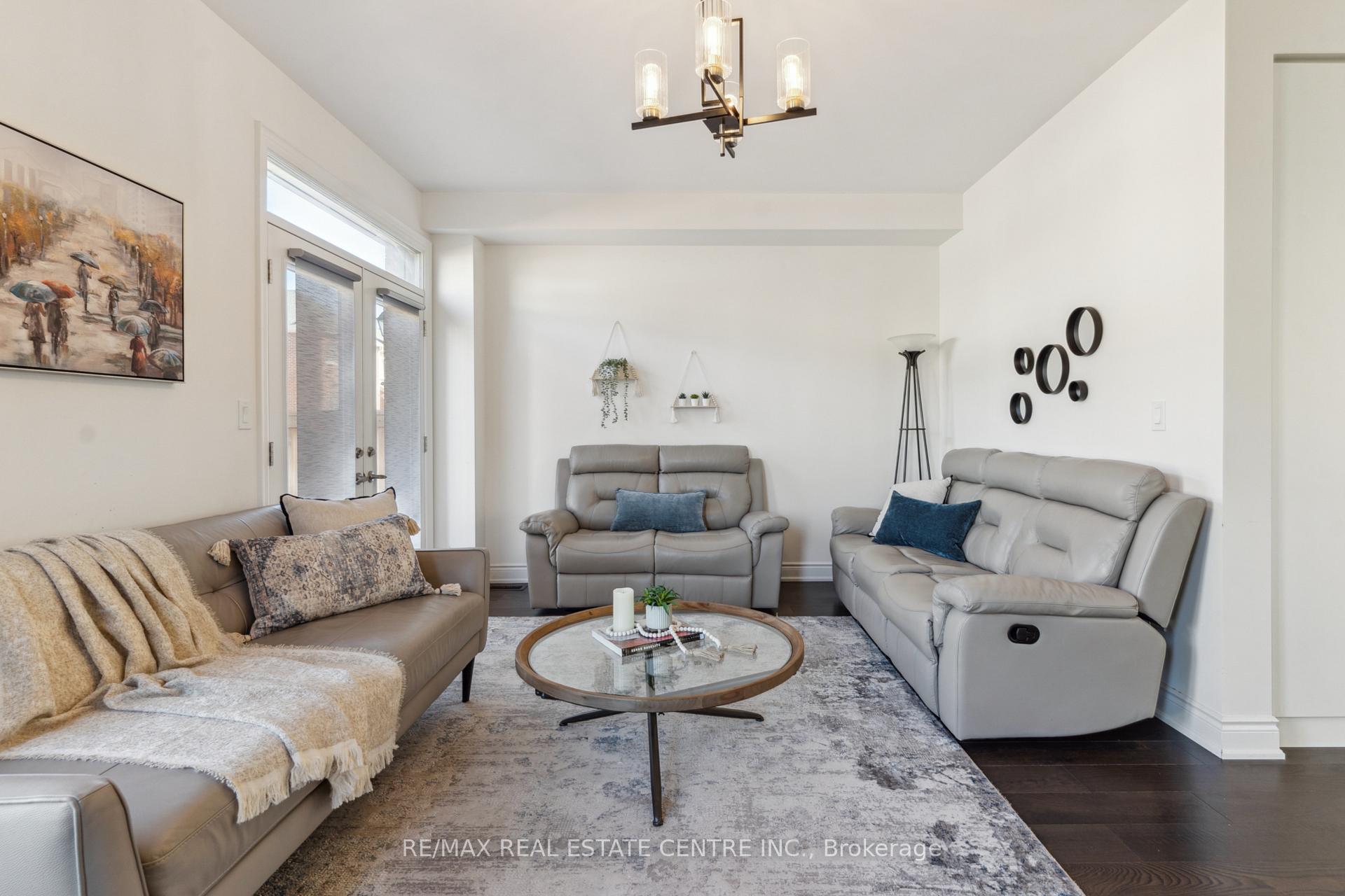 Photo 14 of 20 Quinton Ridge, Brampton, Bram West — HOMEH