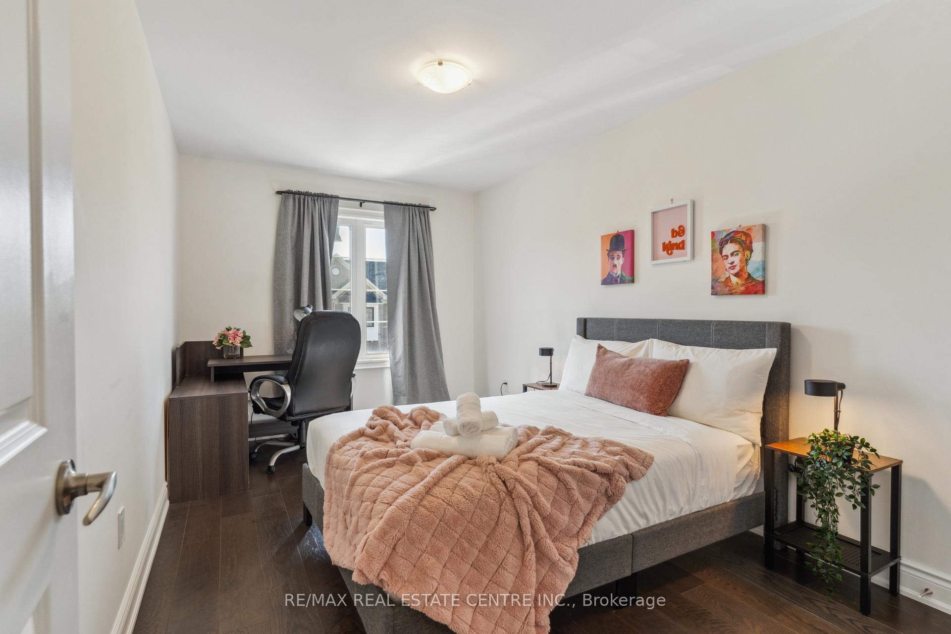 Photo 23 of 20 Quinton Ridge, Brampton, Bram West — HOMEH