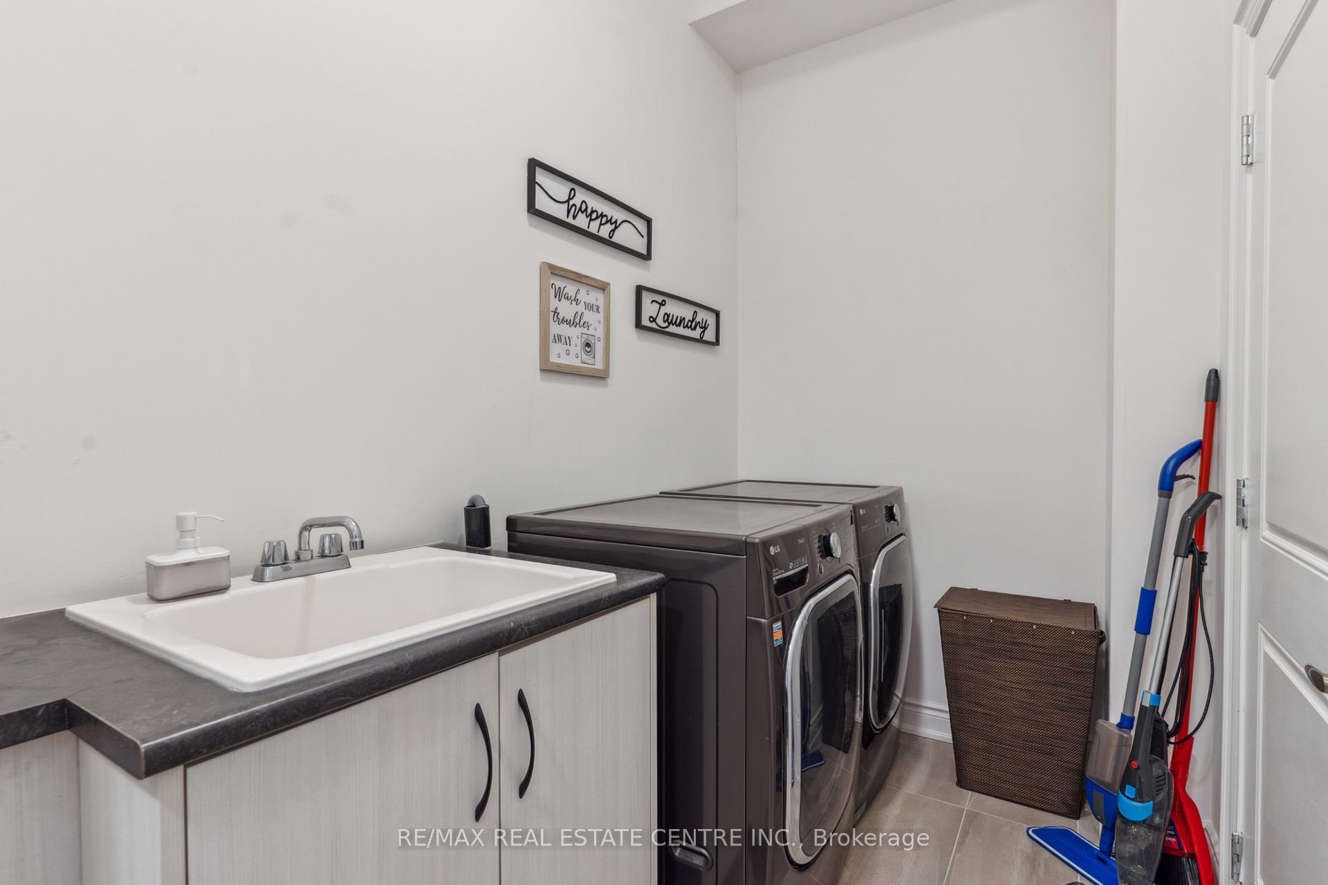 Photo 27 of 20 Quinton Ridge, Brampton, Bram West — HOMEH