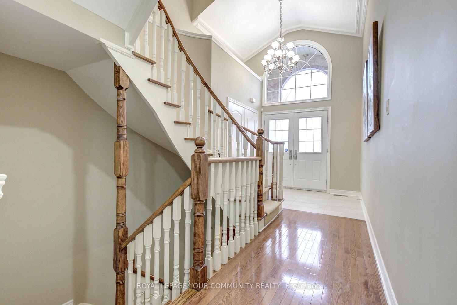 Photo 2 of 75 Golden Orchard Road, Vaughan, Patterson — HOMEH
