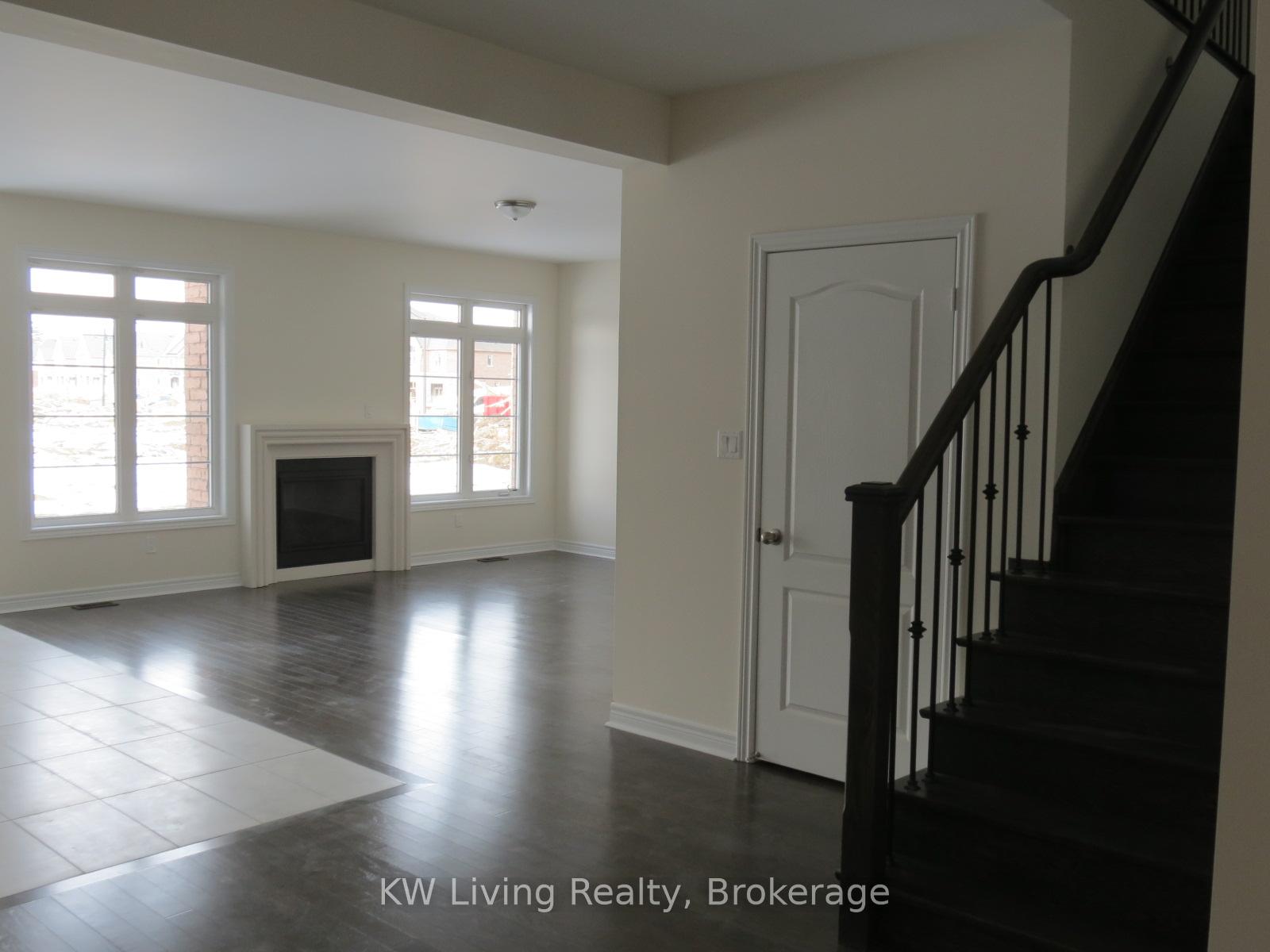 Photo 3 of 175 Rising Hill Ridge, Brampton, Bram West — HOMEH