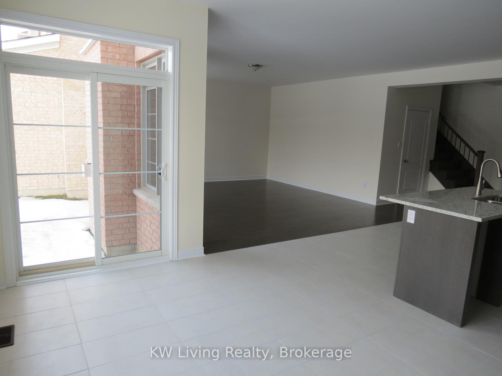 Photo 11 of 175 Rising Hill Ridge, Brampton, Bram West — HOMEH