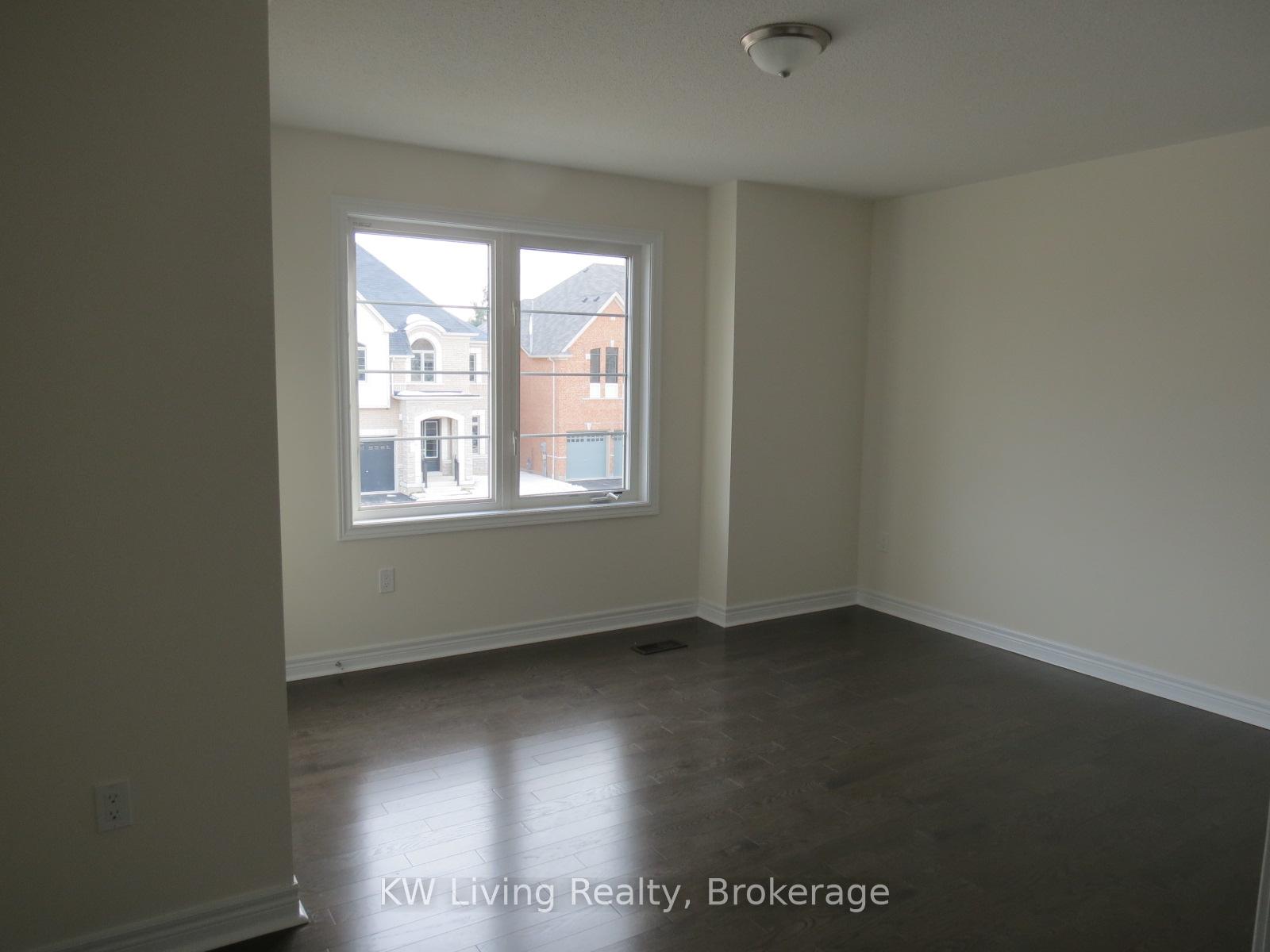 Photo 8 of 175 Rising Hill Ridge, Brampton, Bram West — HOMEH