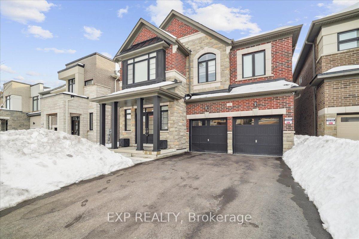 Photo 2 of 21 Coldwell Bay Circle, Vaughan, Kleinburg — HOMEH