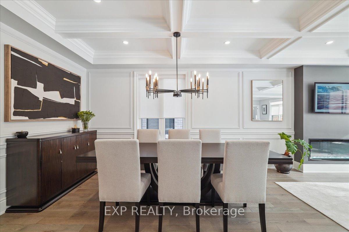 Photo 16 of 21 Coldwell Bay Circle, Vaughan, Kleinburg — HOMEH