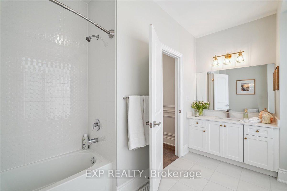 Photo 28 of 21 Coldwell Bay Circle, Vaughan, Kleinburg — HOMEH