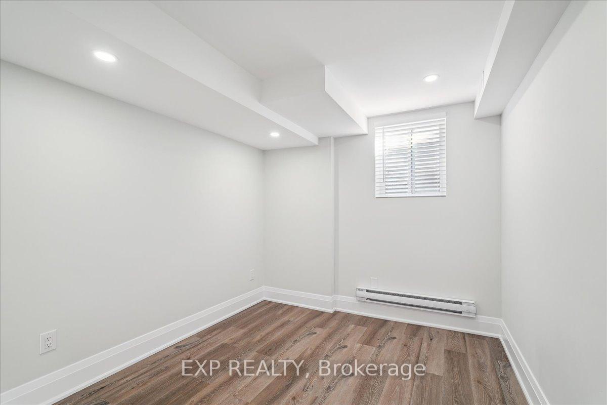 Photo 45 of 21 Coldwell Bay Circle, Vaughan, Kleinburg — HOMEH