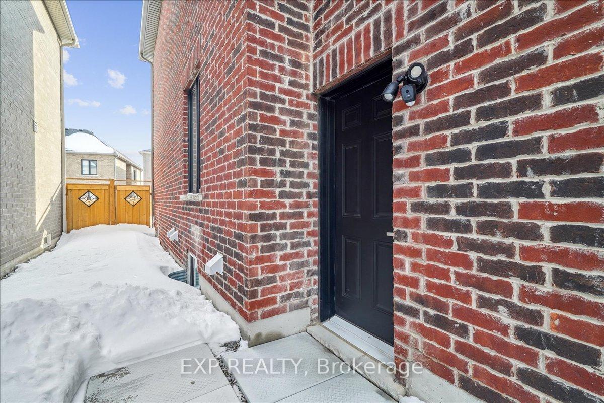 Photo 48 of 21 Coldwell Bay Circle, Vaughan, Kleinburg — HOMEH