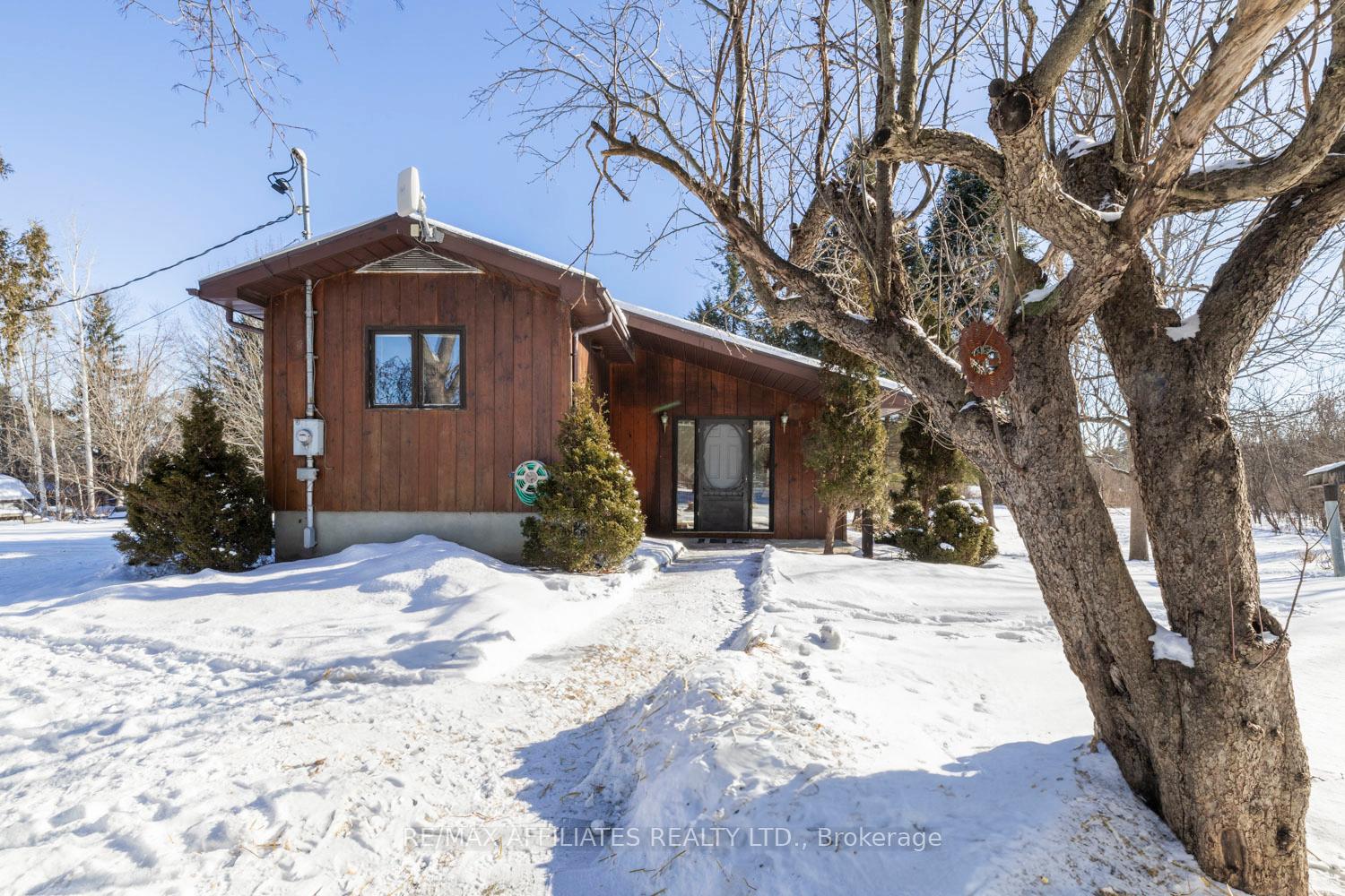 Photo 1 of 2027 6th Line, Beckwith, Beckwith Twp — HOMEH