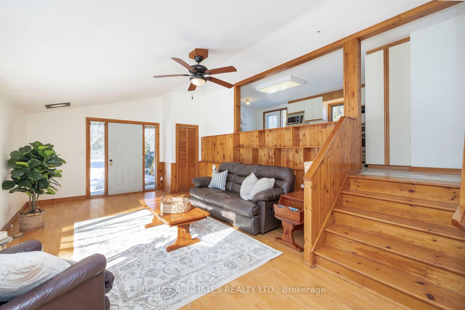 Photo 2 of 2027 6th Line, Beckwith, Beckwith Twp — HOMEH