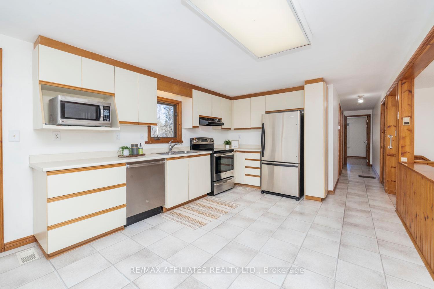 Photo 13 of 2027 6th Line, Beckwith, Beckwith Twp — HOMEH