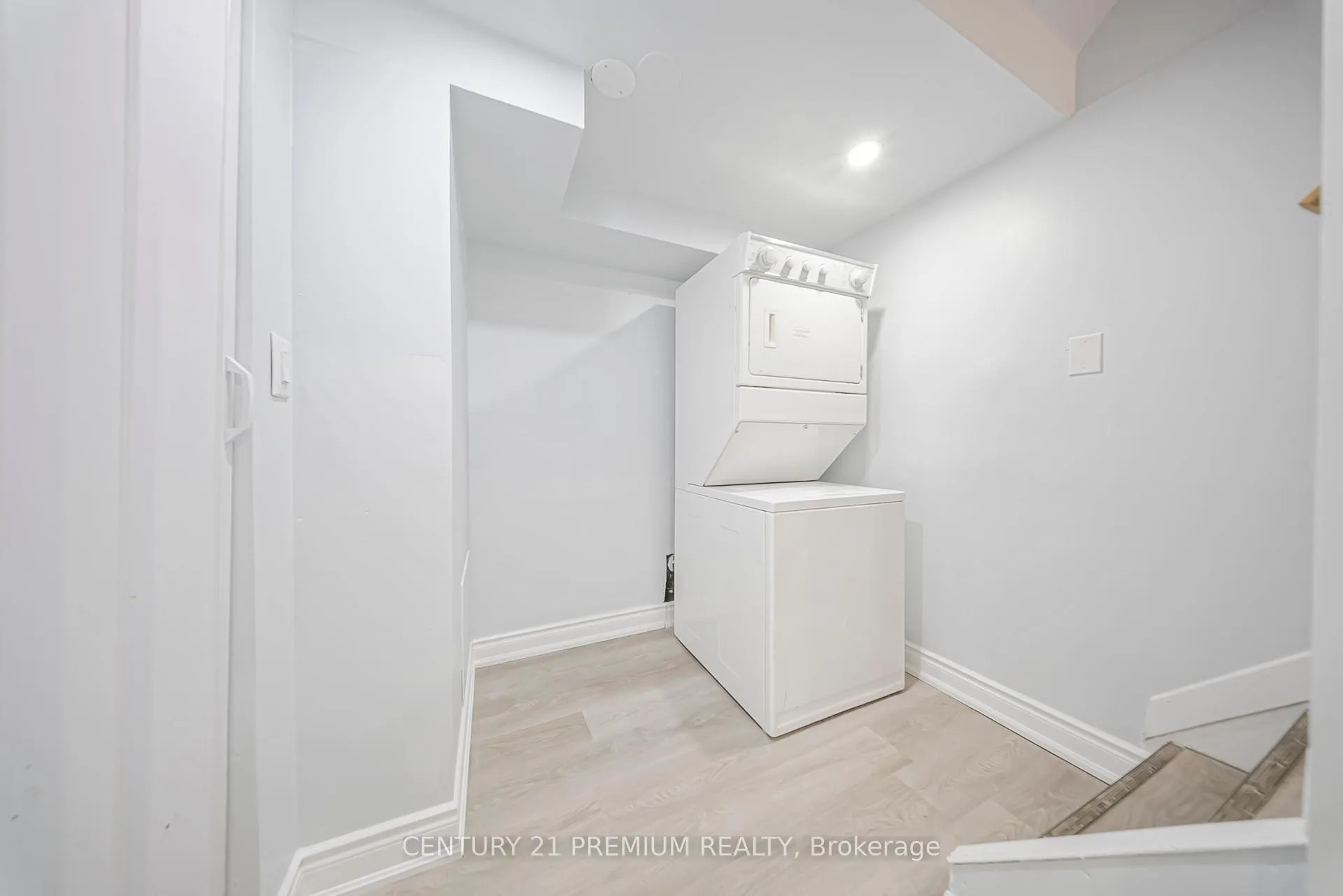 Photo 37 of 3 Garland Court, Brampton, Northgate — HOMEH