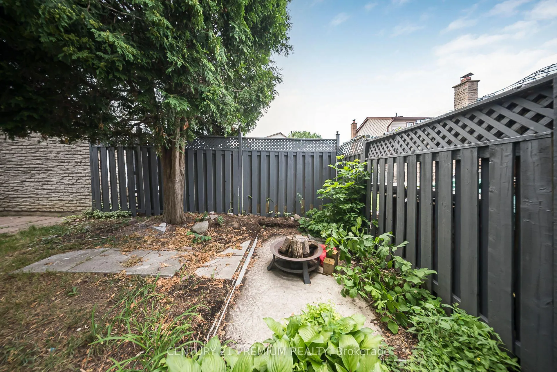 Photo 45 of 3 Garland Court, Brampton, Northgate — HOMEH