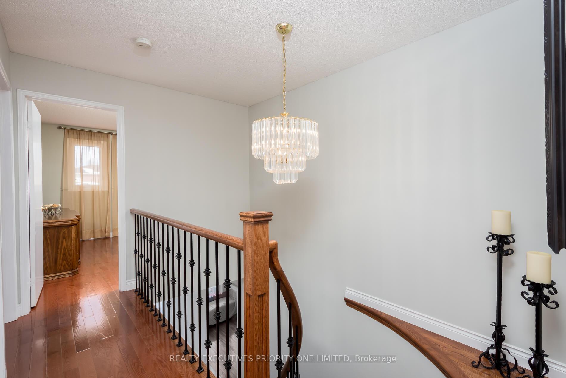 Photo 21 of 104 Lamar Street, Vaughan, Maple — HOMEH