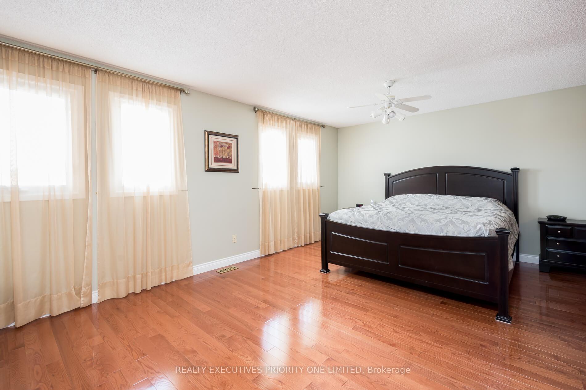 Photo 26 of 104 Lamar Street, Vaughan, Maple — HOMEH