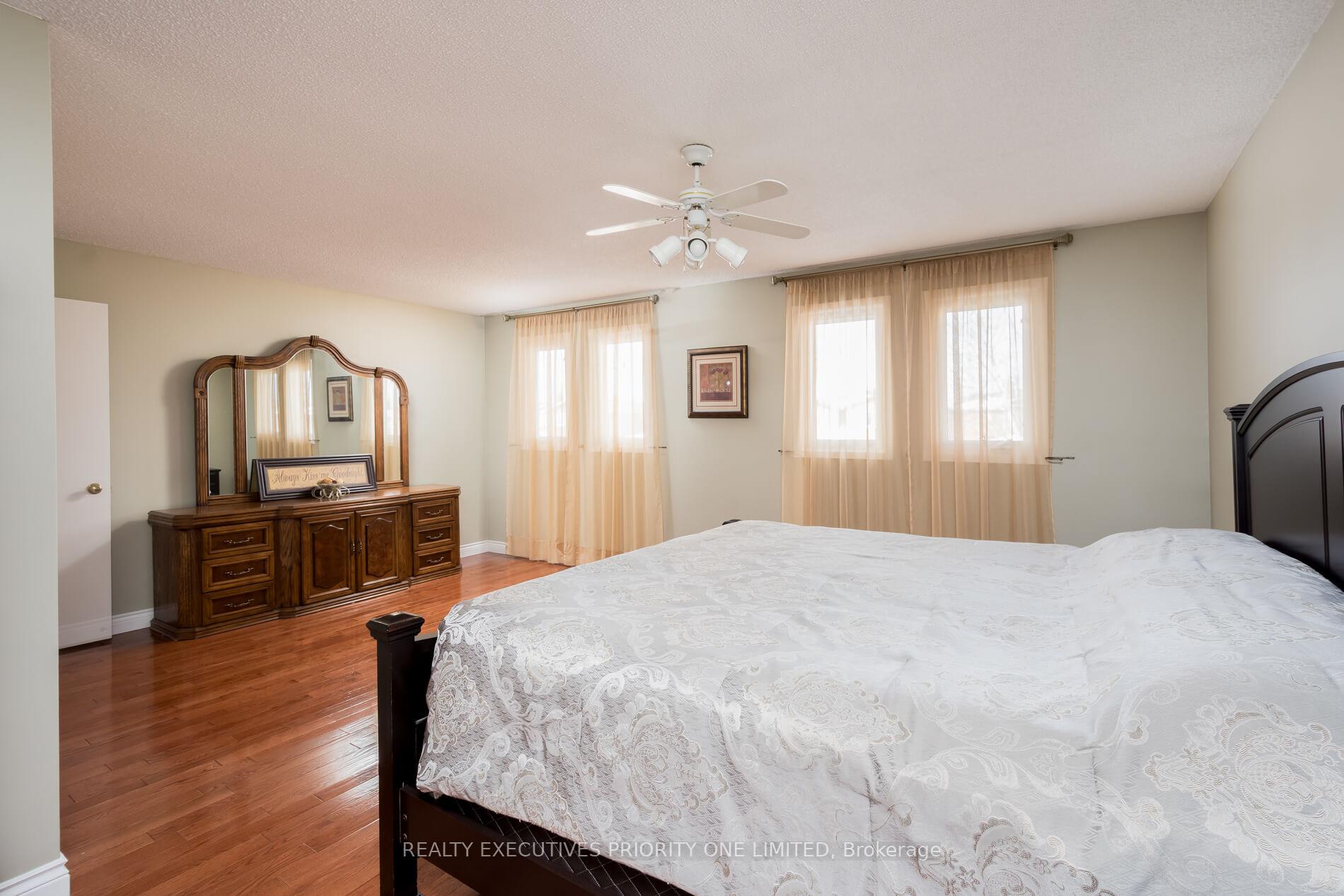 Photo 28 of 104 Lamar Street, Vaughan, Maple — HOMEH