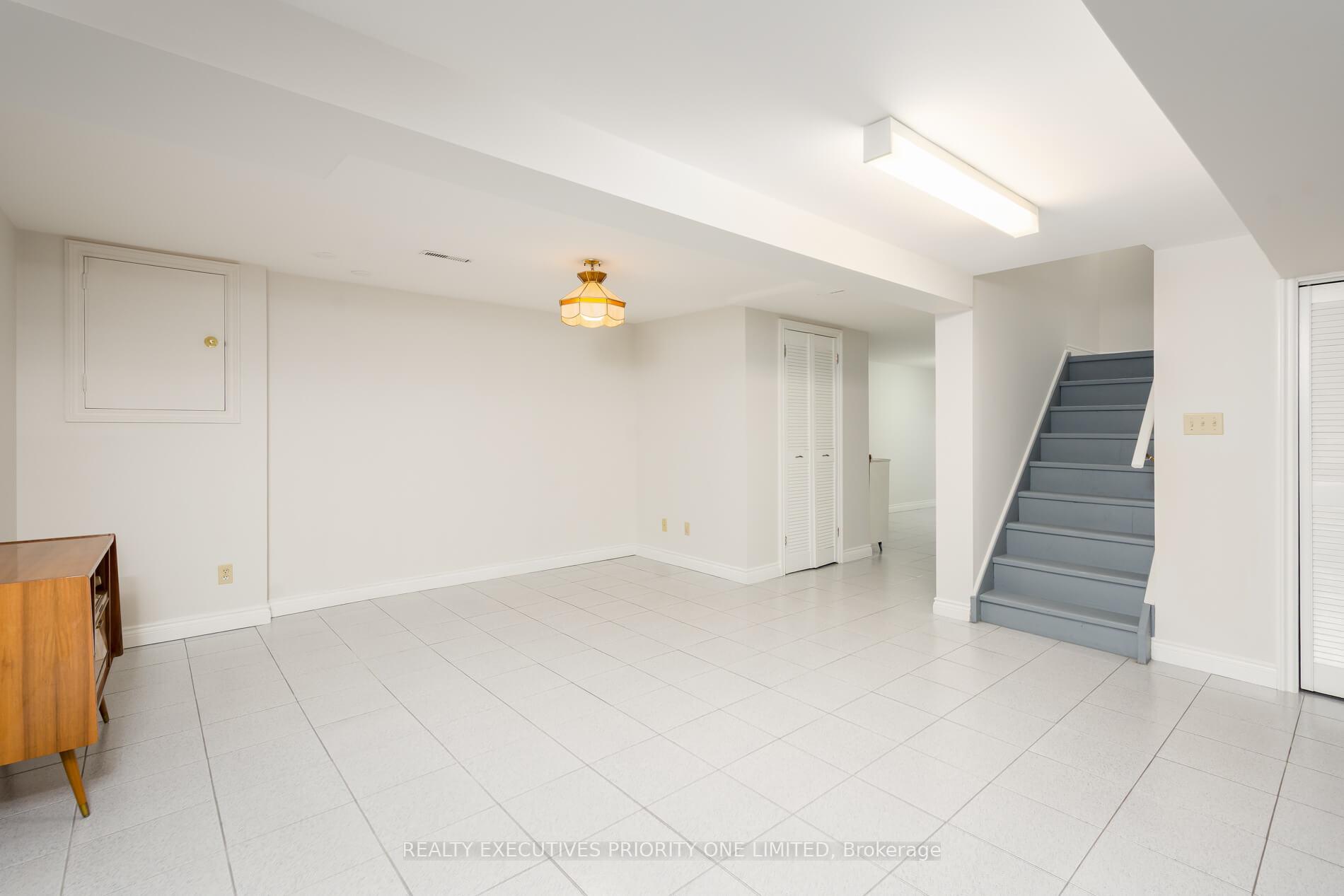 Photo 30 of 104 Lamar Street, Vaughan, Maple — HOMEH