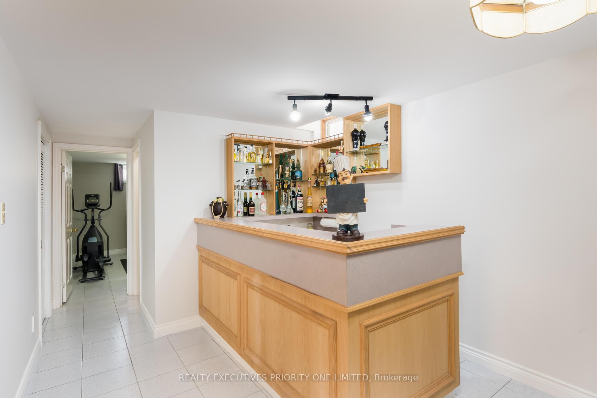 Photo 33 of 104 Lamar Street, Vaughan, Maple — HOMEH