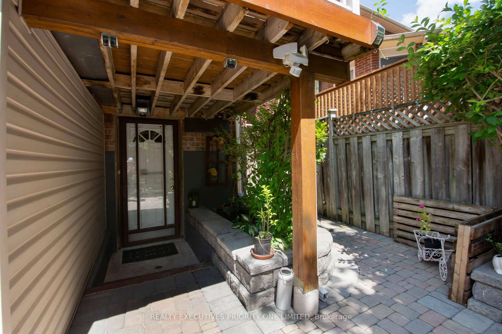 Photo 38 of 104 Lamar Street, Vaughan, Maple — HOMEH