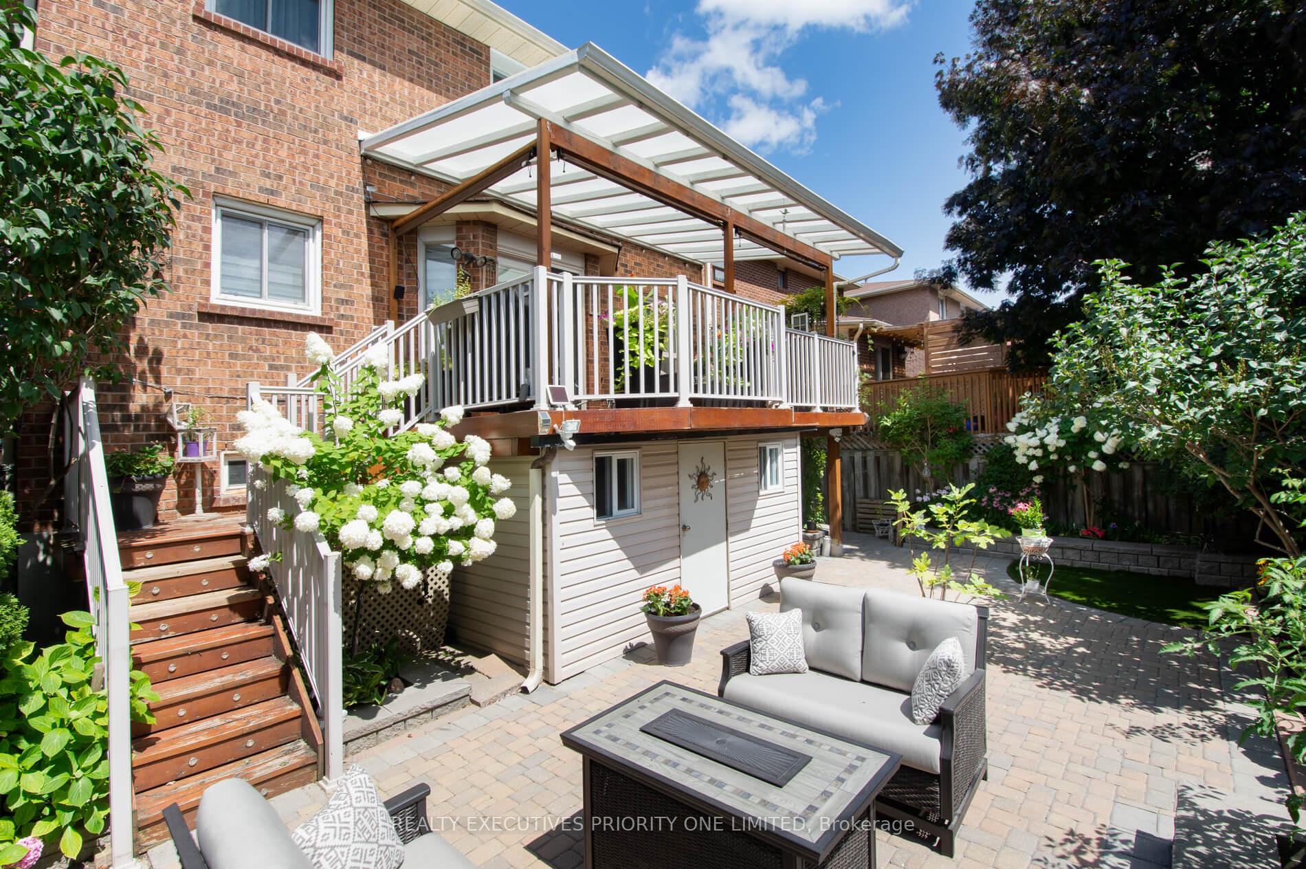 Photo 40 of 104 Lamar Street, Vaughan, Maple — HOMEH