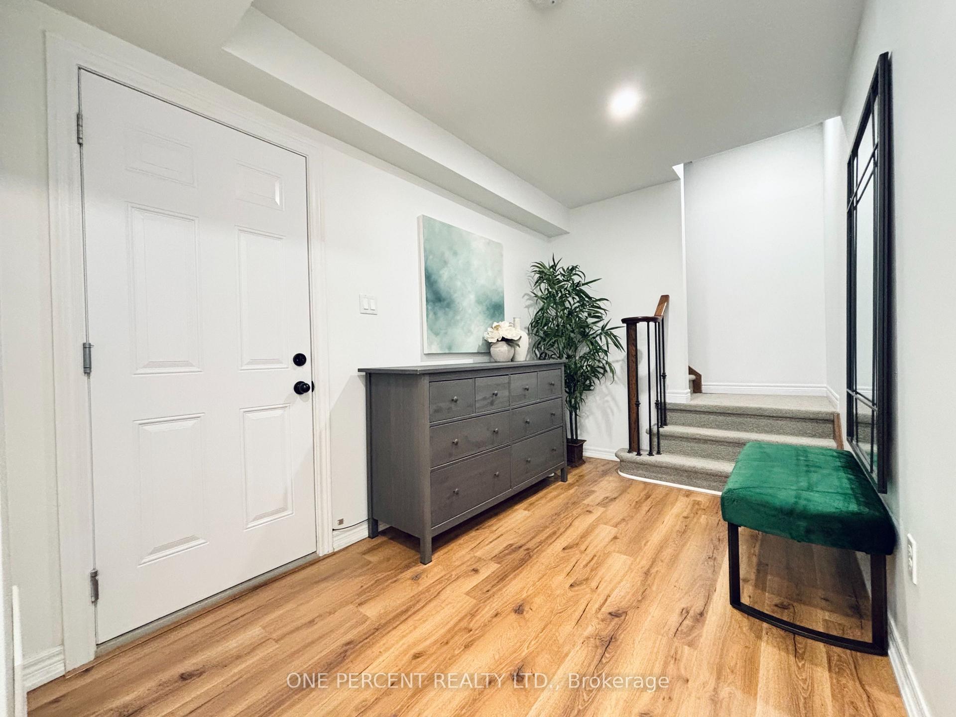 Photo 3 of Unit 21, 54 Nisbet Boulevard, Hamilton, Waterdown — HOMEH