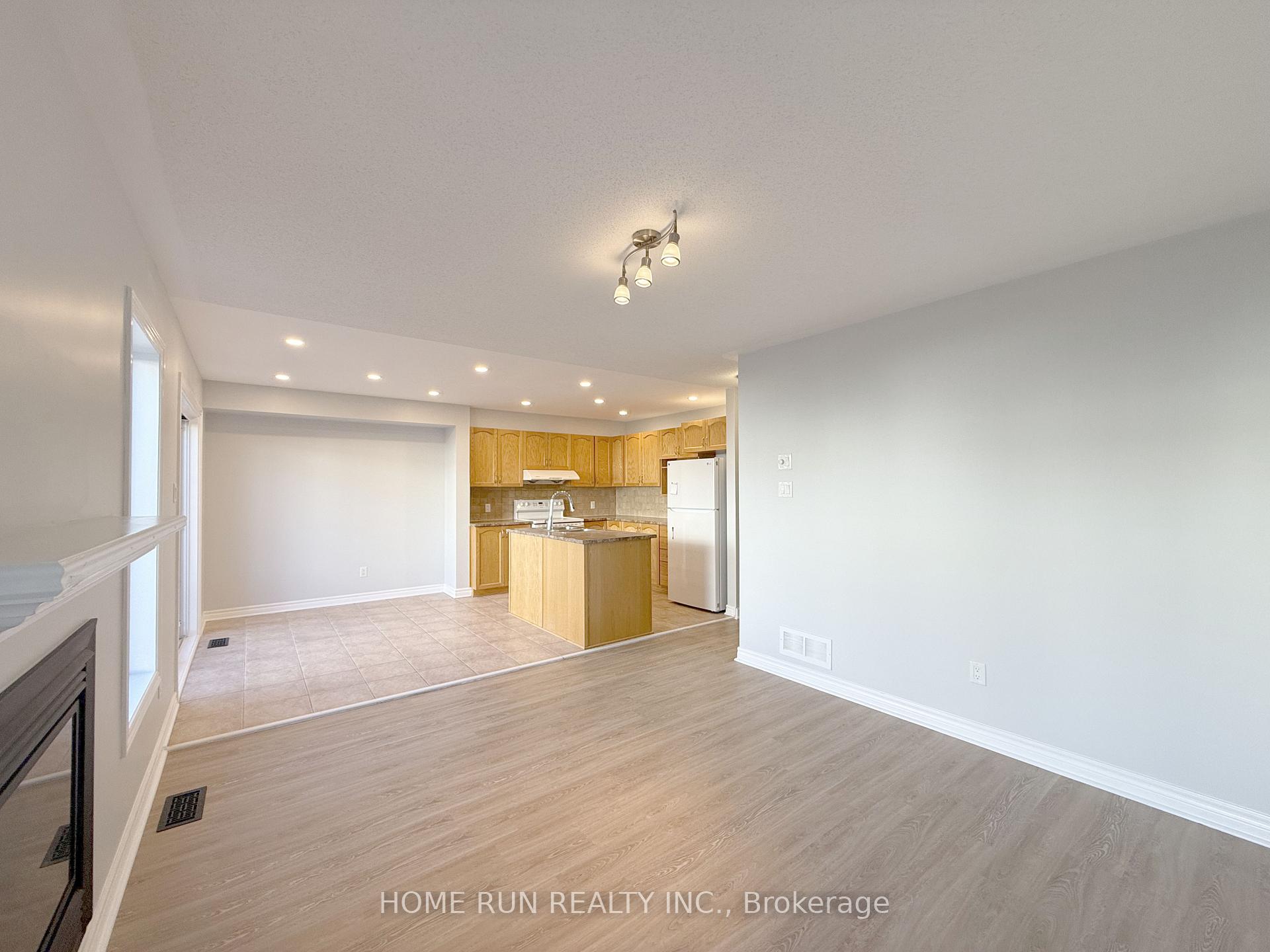 Photo 16 of 334 Foxridge Way, Ottawa, Barrhaven - Strandherd — HOMEH
