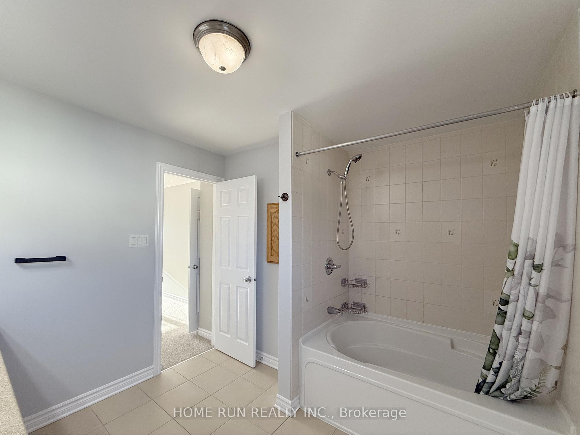 Photo 23 of 334 Foxridge Way, Ottawa, Barrhaven - Strandherd — HOMEH
