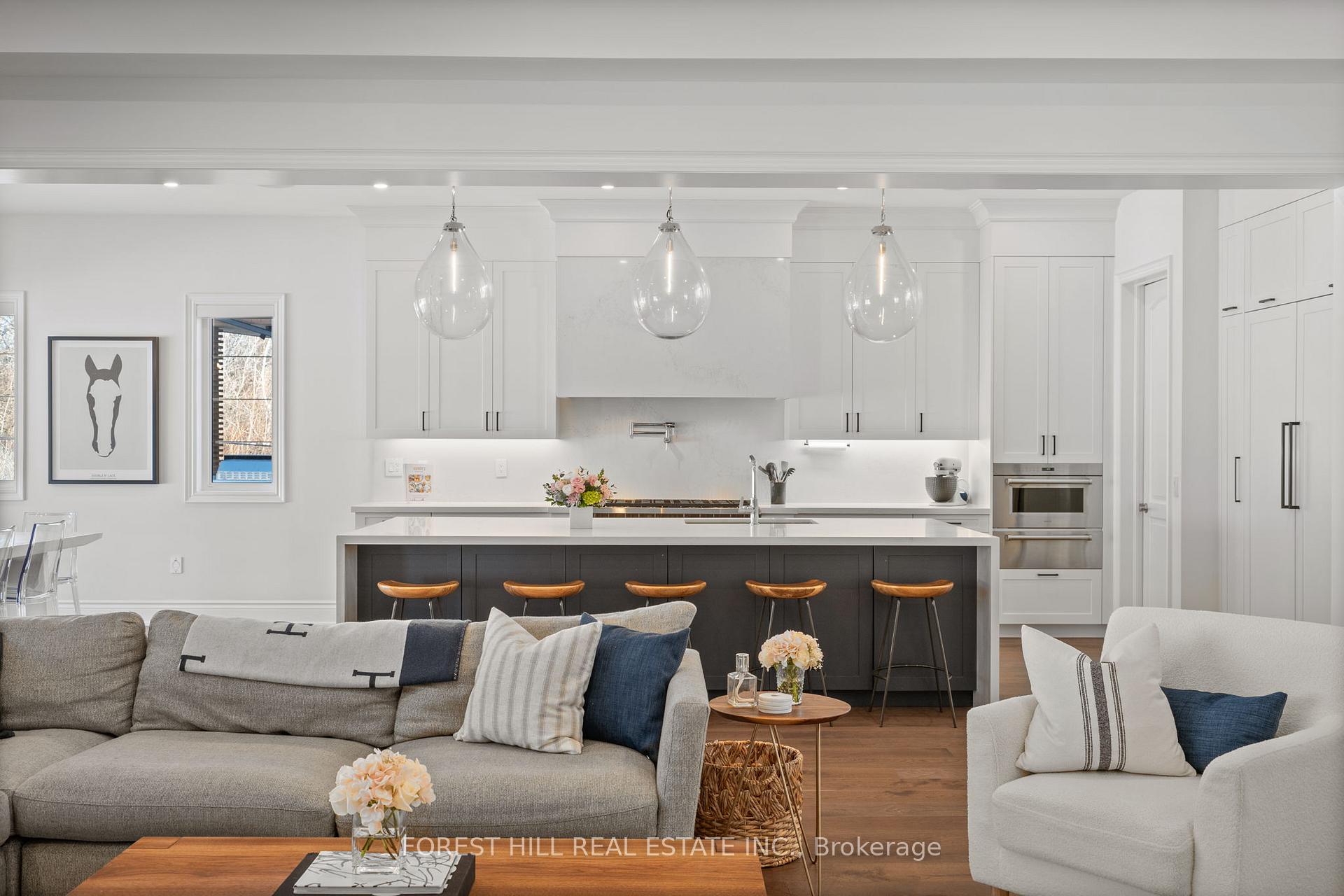 Photo 8 of 108 Lady Jessica Drive, Vaughan, Patterson — HOMEH