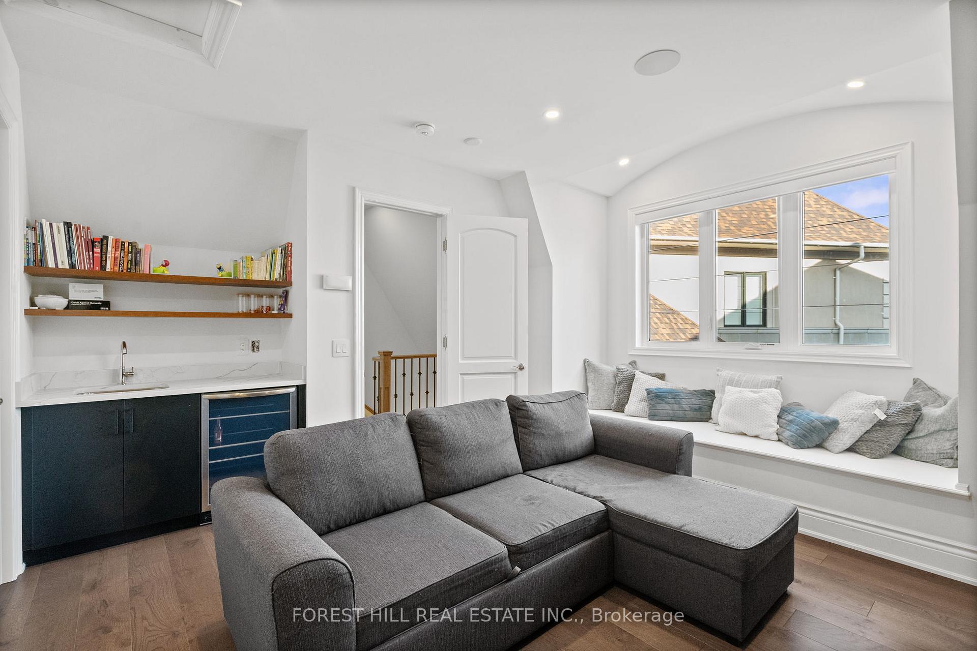 Photo 28 of 108 Lady Jessica Drive, Vaughan, Patterson — HOMEH