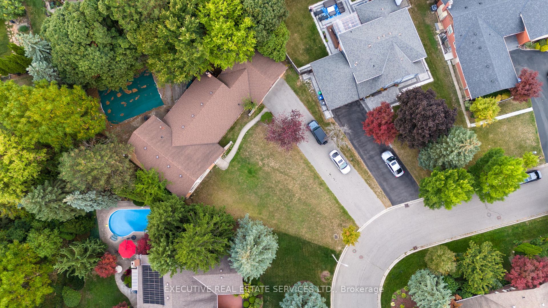 Photo 1 of 26 Wadsworth Circle, Brampton, Snelgrove — HOMEH