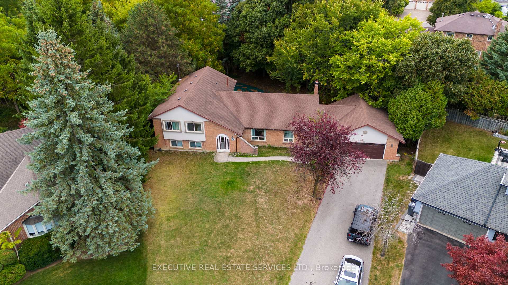 Photo 6 of 26 Wadsworth Circle, Brampton, Snelgrove — HOMEH