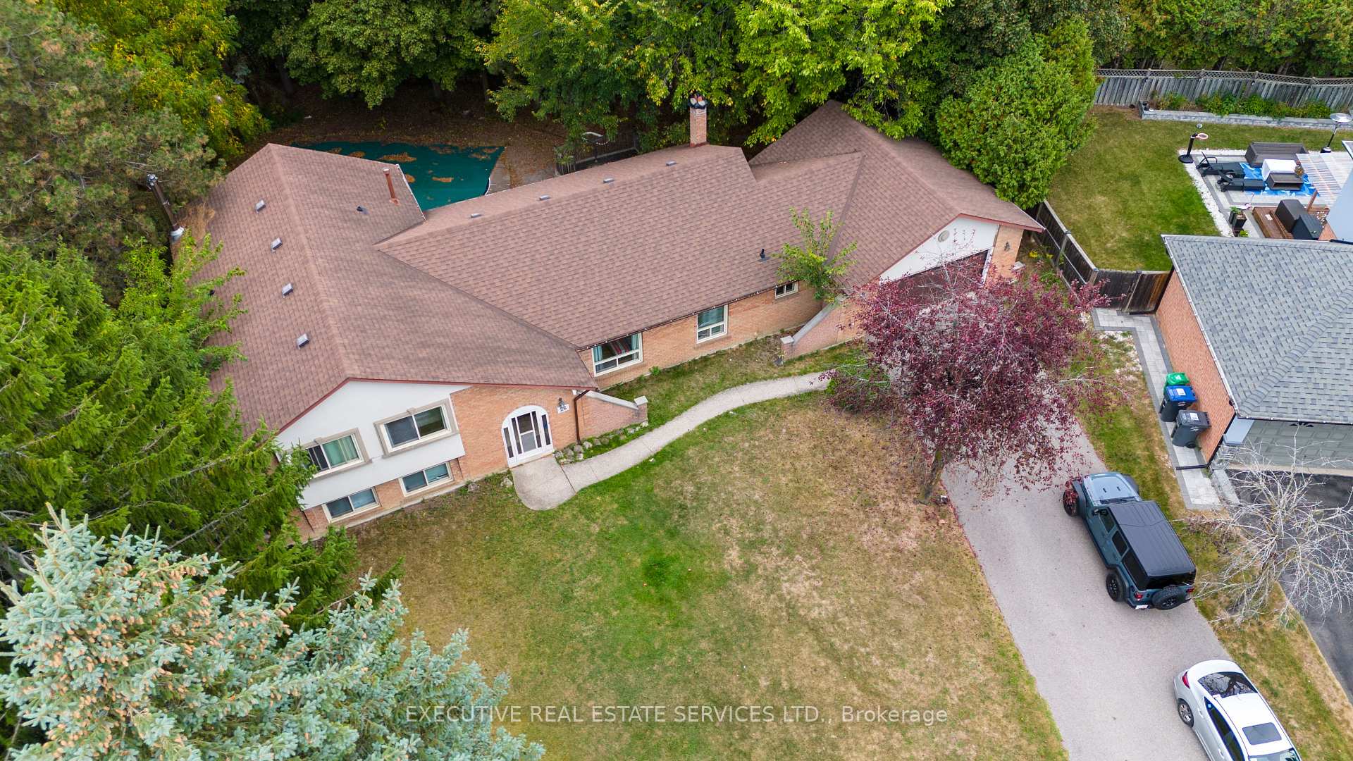 Photo 7 of 26 Wadsworth Circle, Brampton, Snelgrove — HOMEH