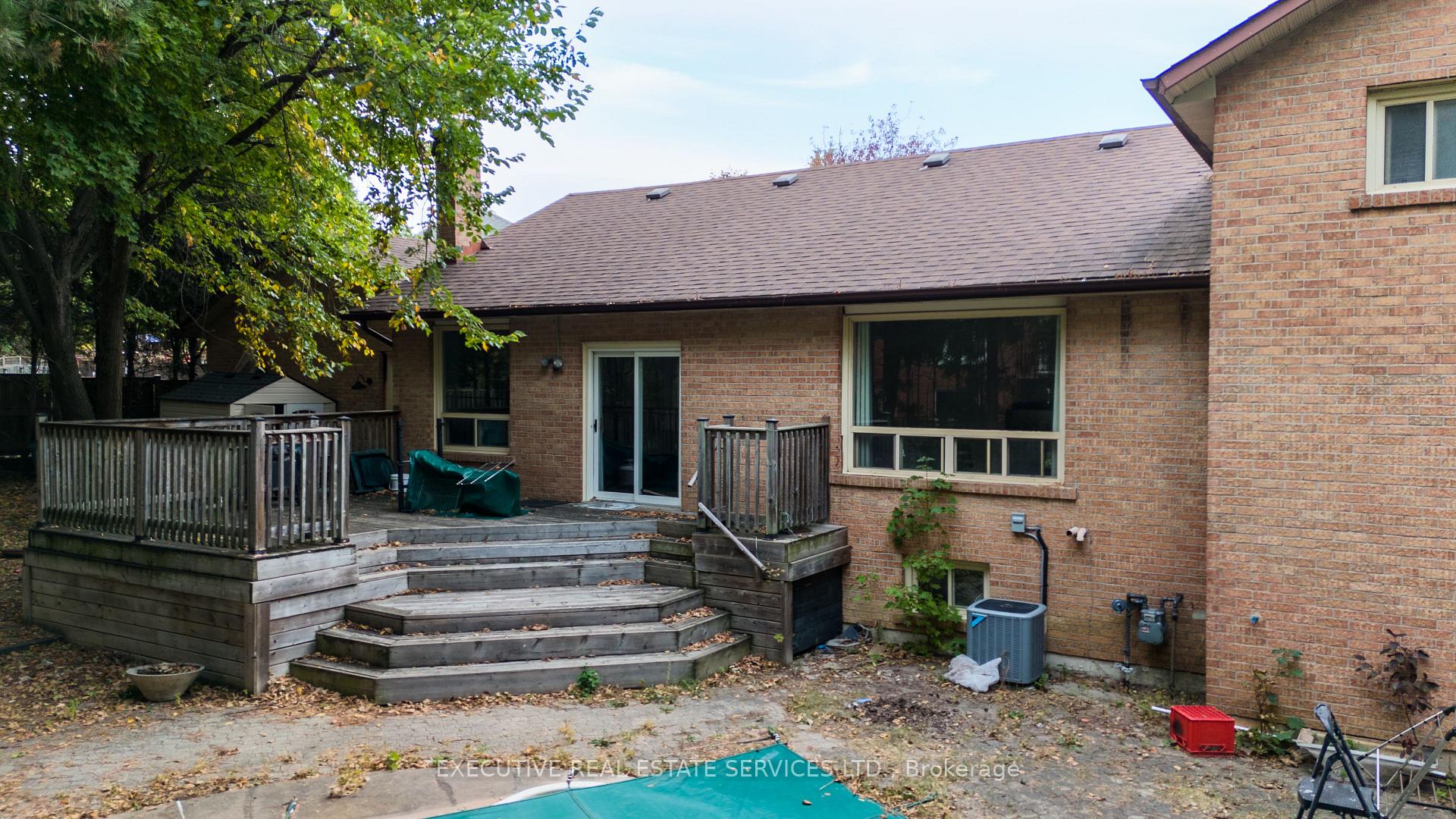 Photo 15 of 26 Wadsworth Circle, Brampton, Snelgrove — HOMEH