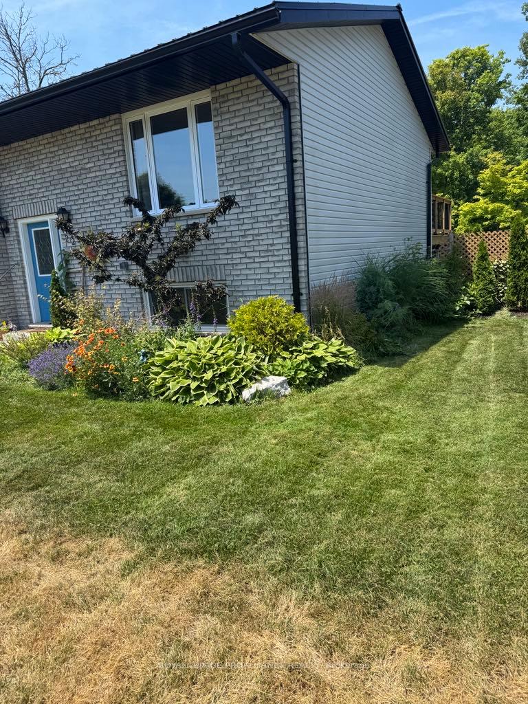 Photo 1 of 22 Butler Street W, Brighton — HOMEH