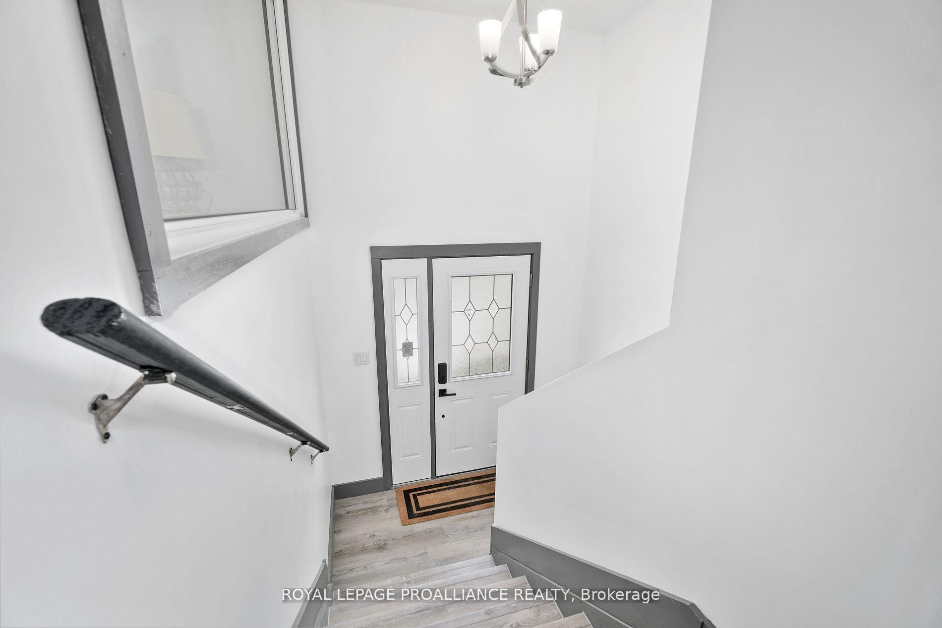 Photo 7 of 22 Butler Street W, Brighton — HOMEH