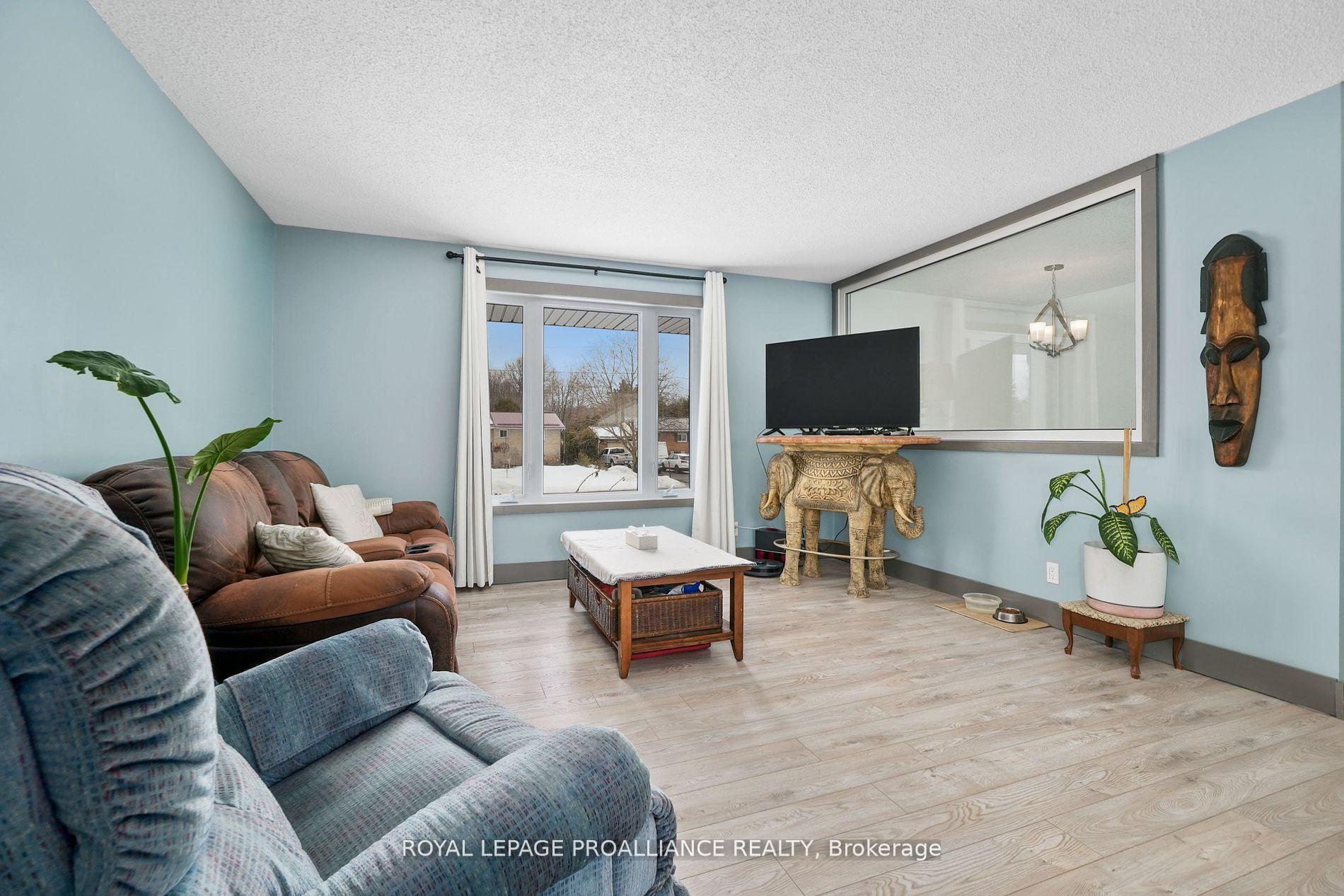 Photo 14 of 22 Butler Street W, Brighton — HOMEH