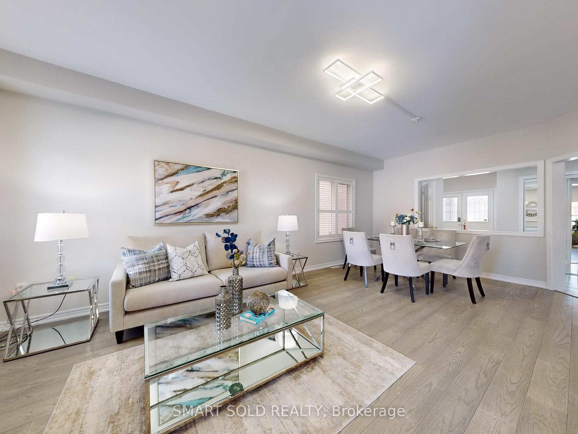 Photo 4 of 20 Sgotto Boulevard, Vaughan, Sonoma Heights — HOMEH