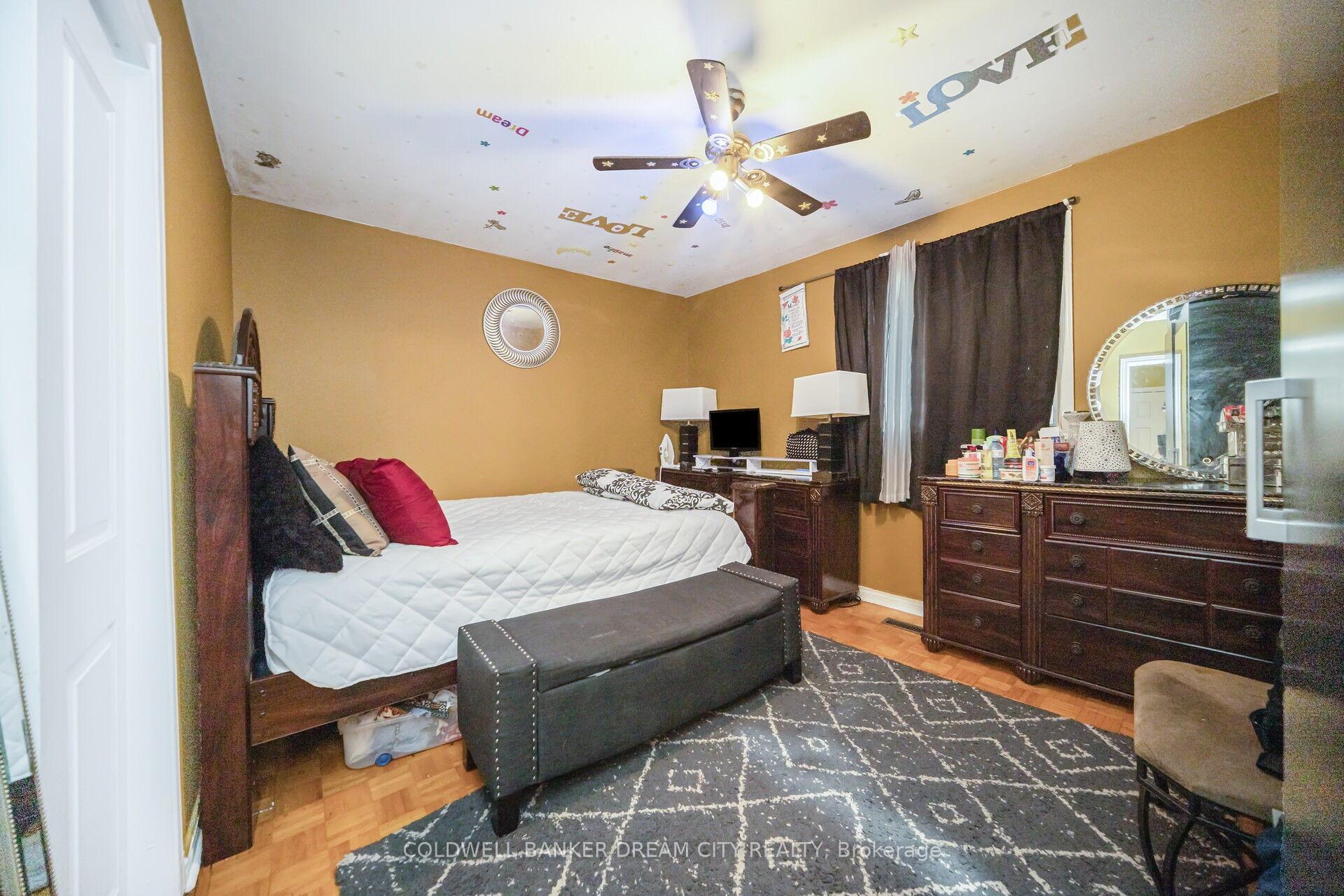 Photo 13 of (Upper) B - 17 Hillcrest Avenue, Brampton, Queen Street Corridor — HOMEH