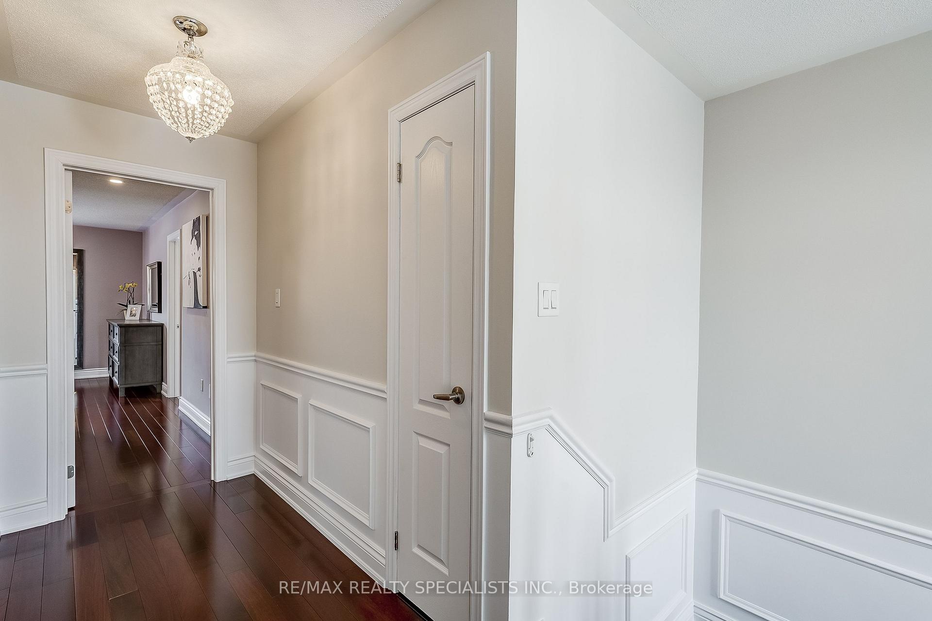 Photo 19 of 60 Canyon Gate Crescent, Vaughan, Rural Vaughan — HOMEH