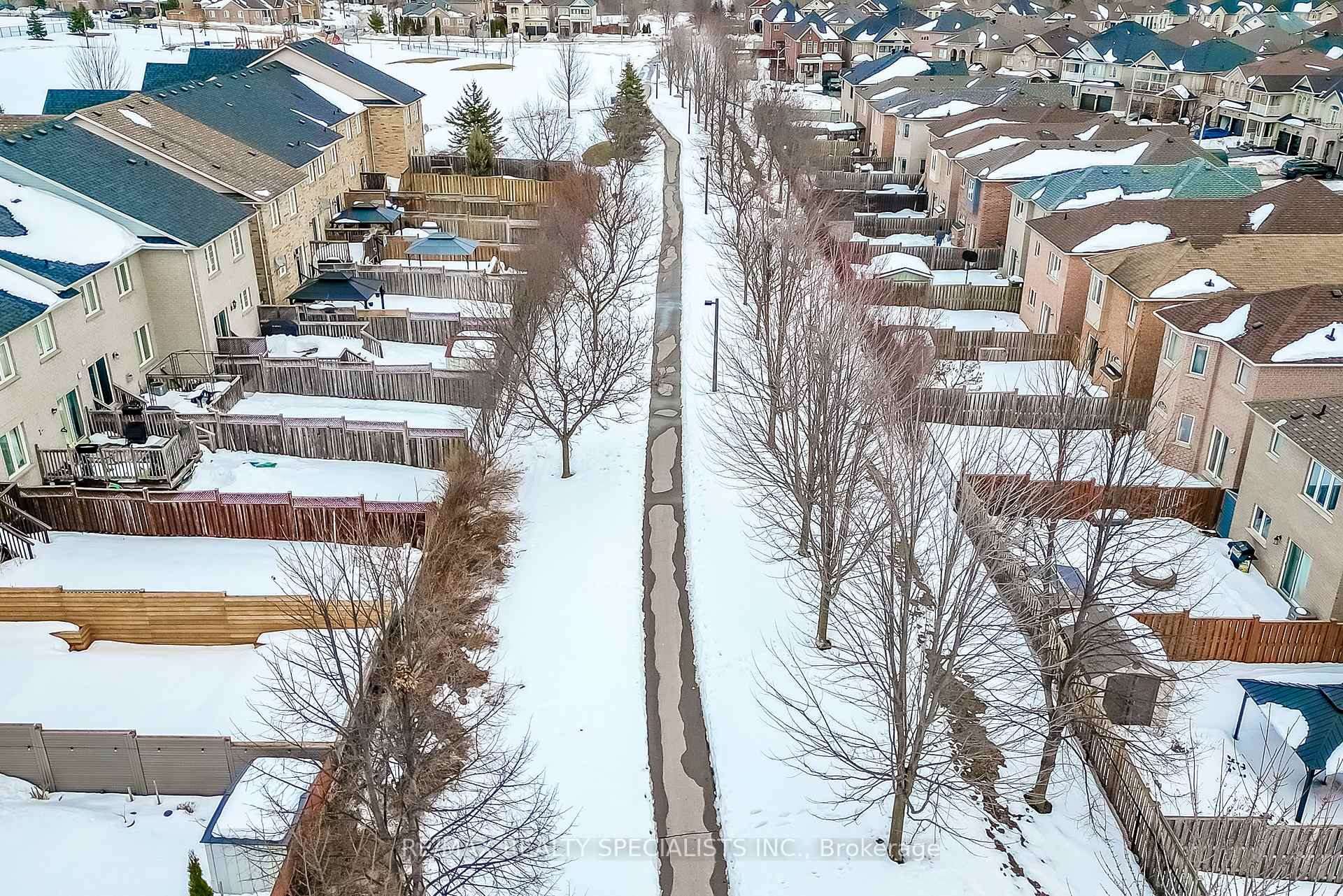 Photo 42 of 60 Canyon Gate Crescent, Vaughan, Rural Vaughan — HOMEH