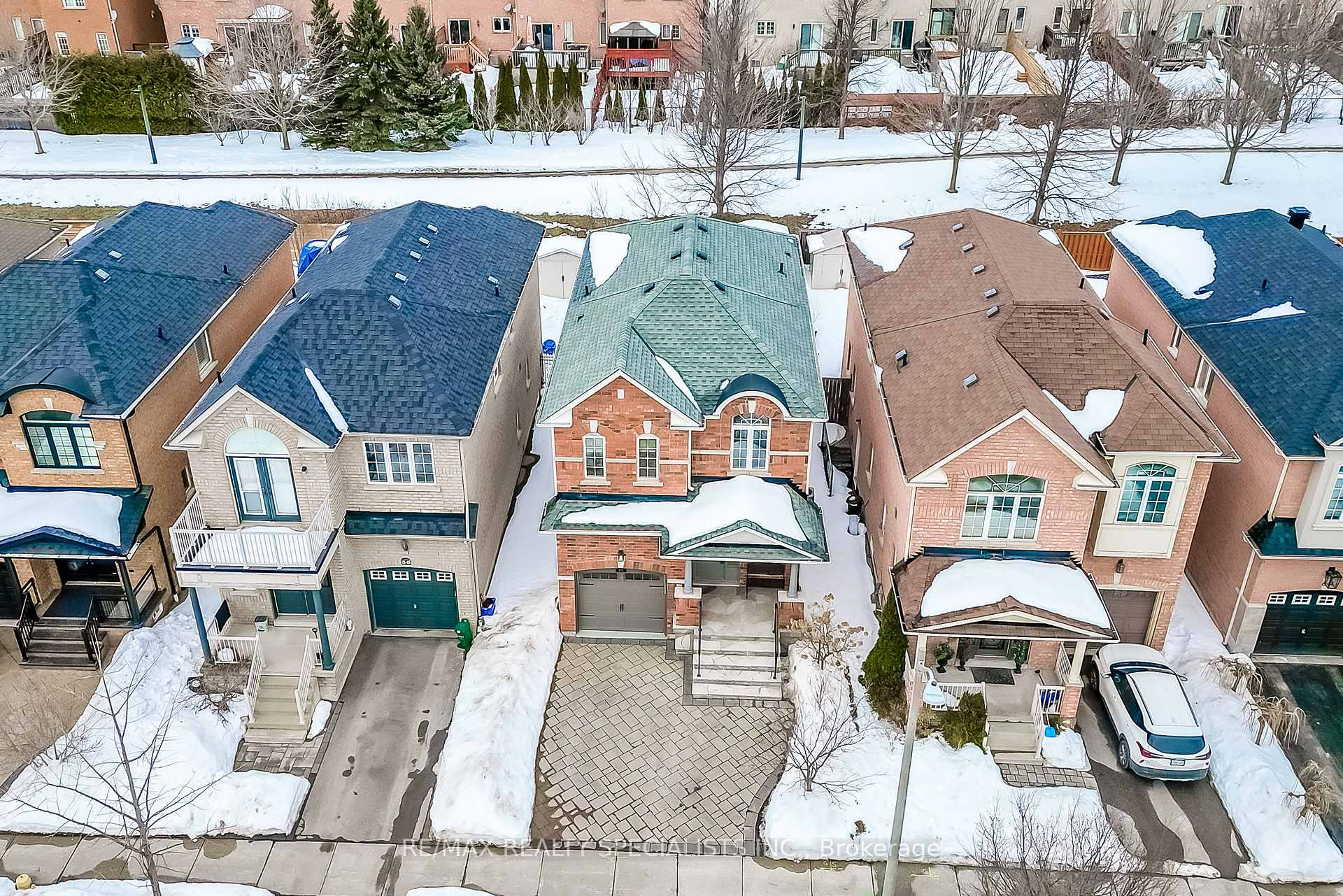 Photo 44 of 60 Canyon Gate Crescent, Vaughan, Rural Vaughan — HOMEH