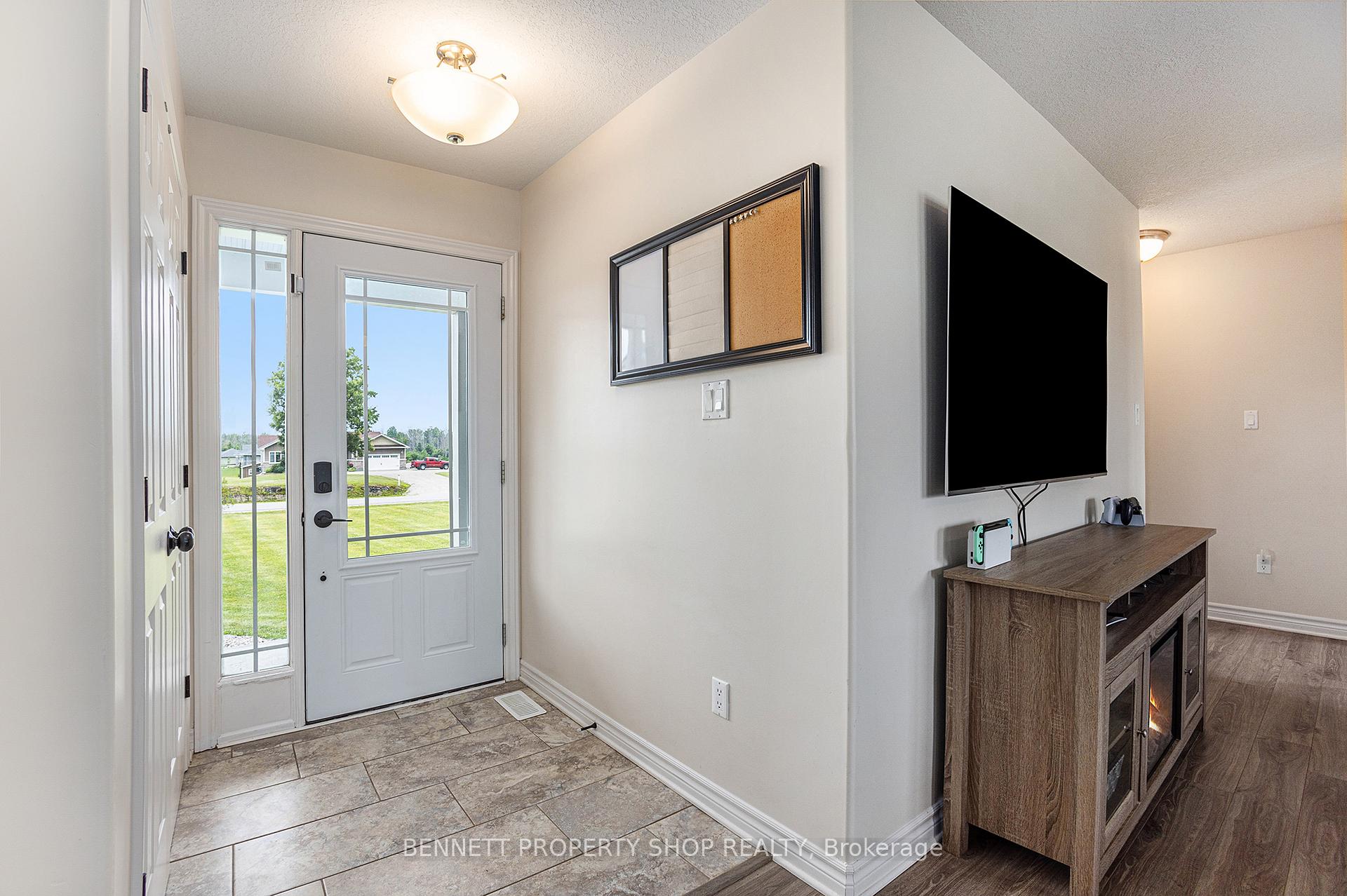 Photo 3 of 147 Malcolms Way, Beckwith, Beckwith Twp — HOMEH