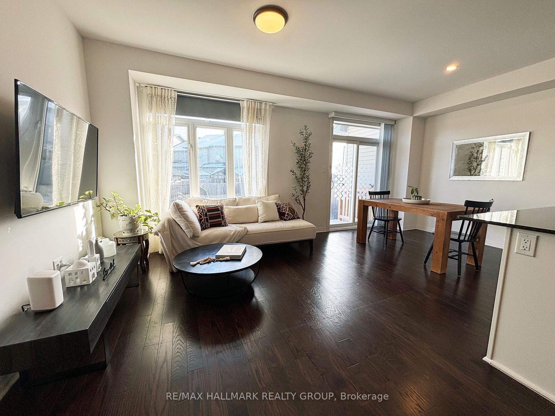Photo 6 of 147 Hawkshaw Crescent, Ottawa, Barrhaven - Cedargrove/Fraserdale — HOMEH