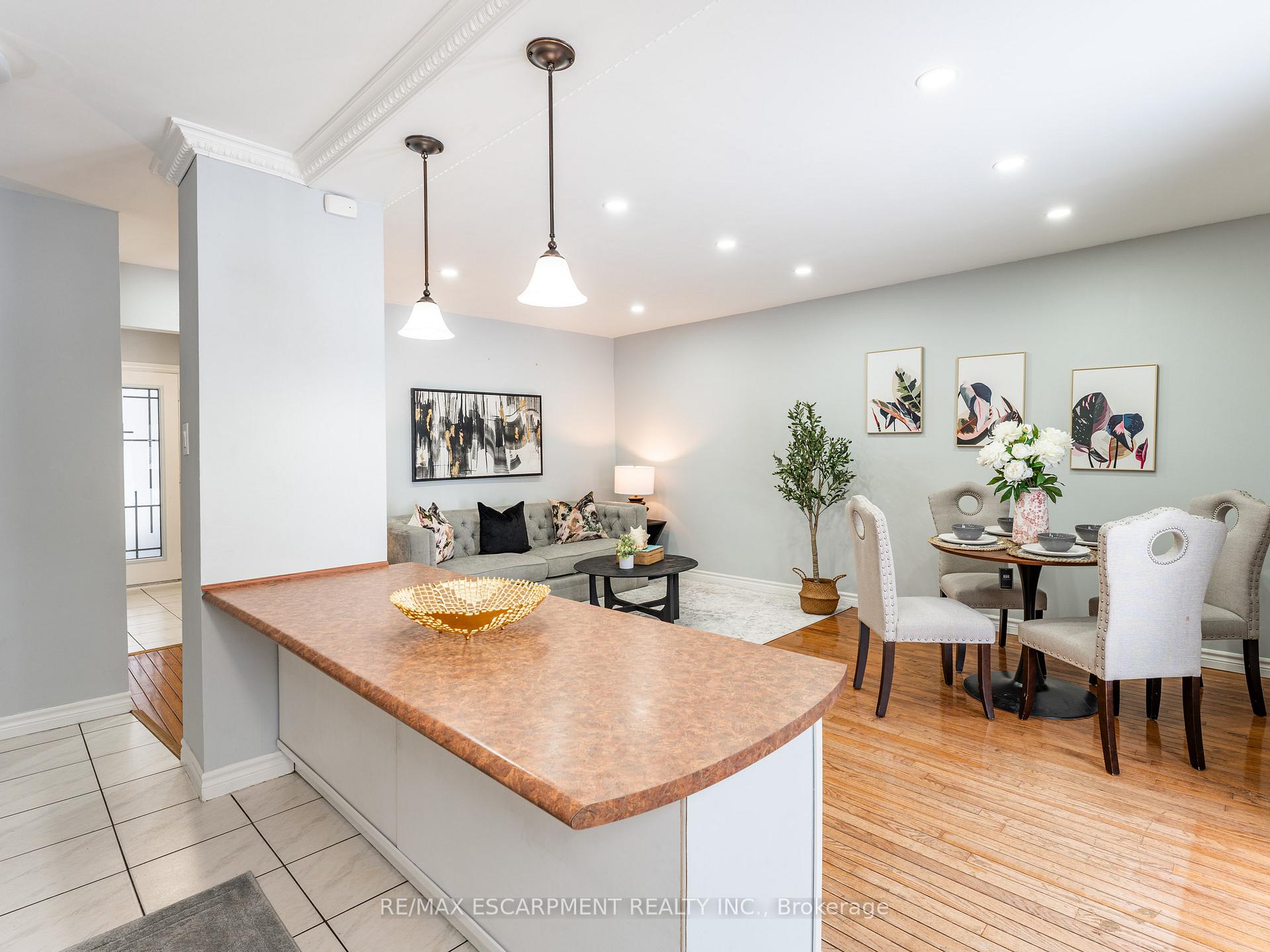 Photo 11 of 68 Gledhill Crescent, Hamilton, Gourley — HOMEH