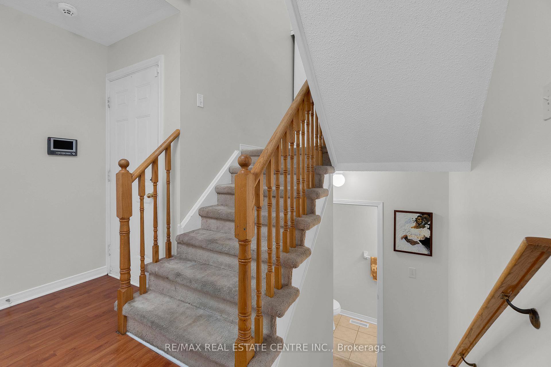 Photo 14 of 140 Saintsbury Crescent, Brampton, Sandringham-Wellington — HOMEH