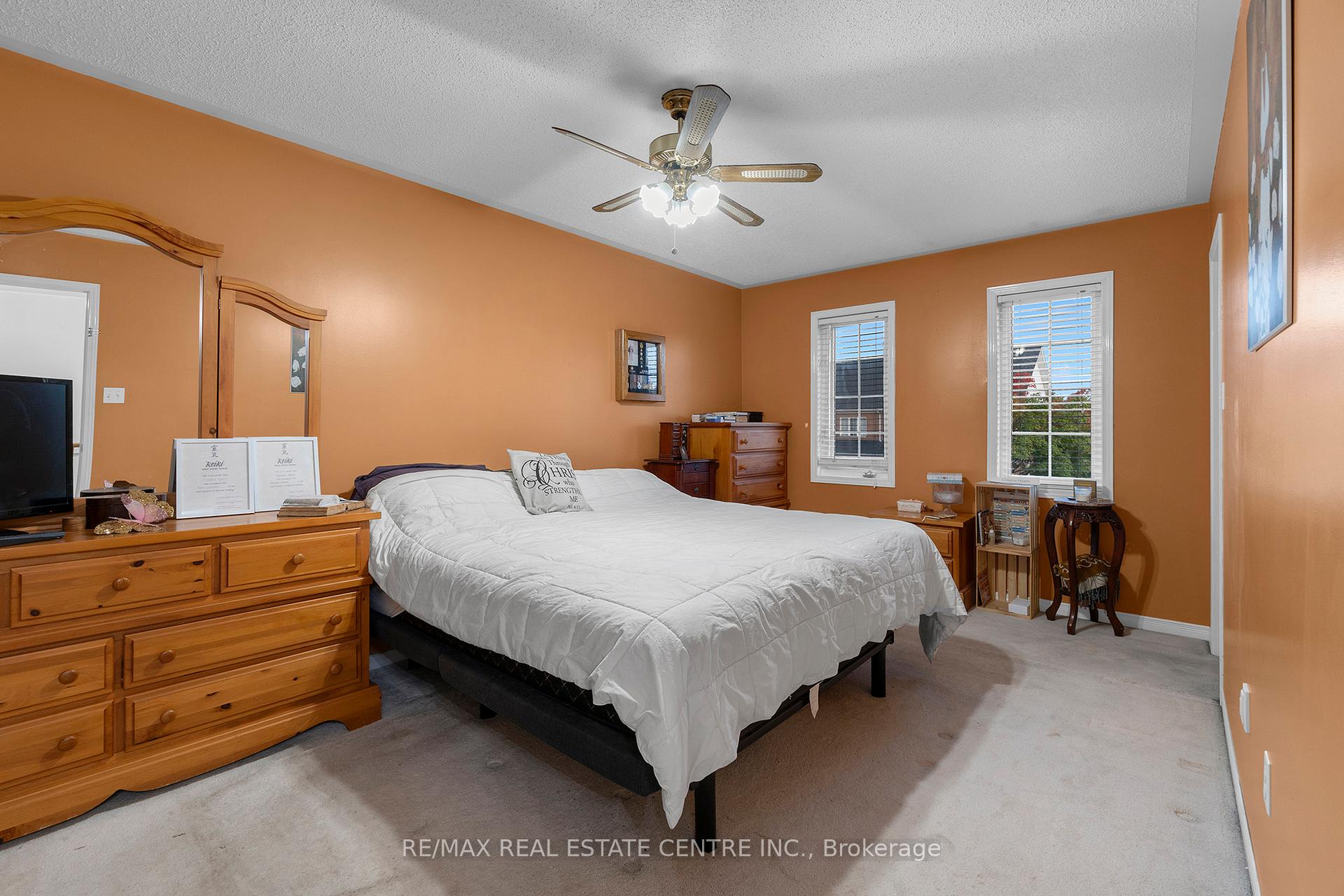 Photo 15 of 140 Saintsbury Crescent, Brampton, Sandringham-Wellington — HOMEH