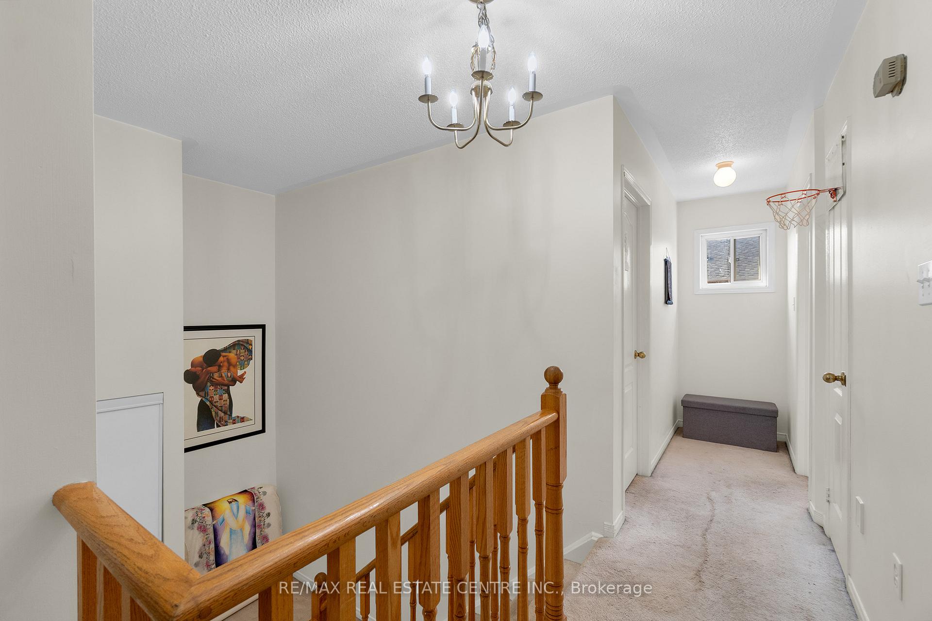 Photo 18 of 140 Saintsbury Crescent, Brampton, Sandringham-Wellington — HOMEH