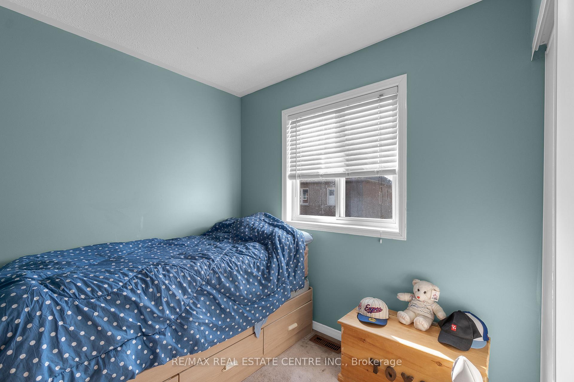 Photo 20 of 140 Saintsbury Crescent, Brampton, Sandringham-Wellington — HOMEH