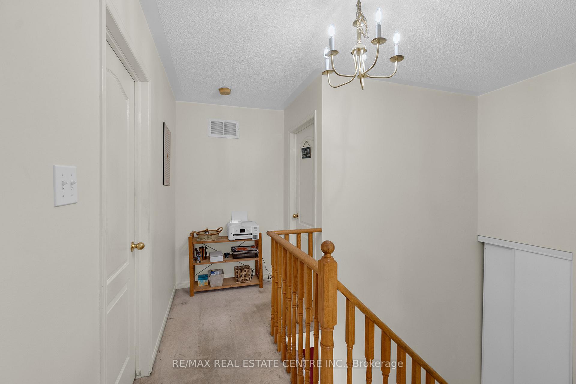 Photo 22 of 140 Saintsbury Crescent, Brampton, Sandringham-Wellington — HOMEH
