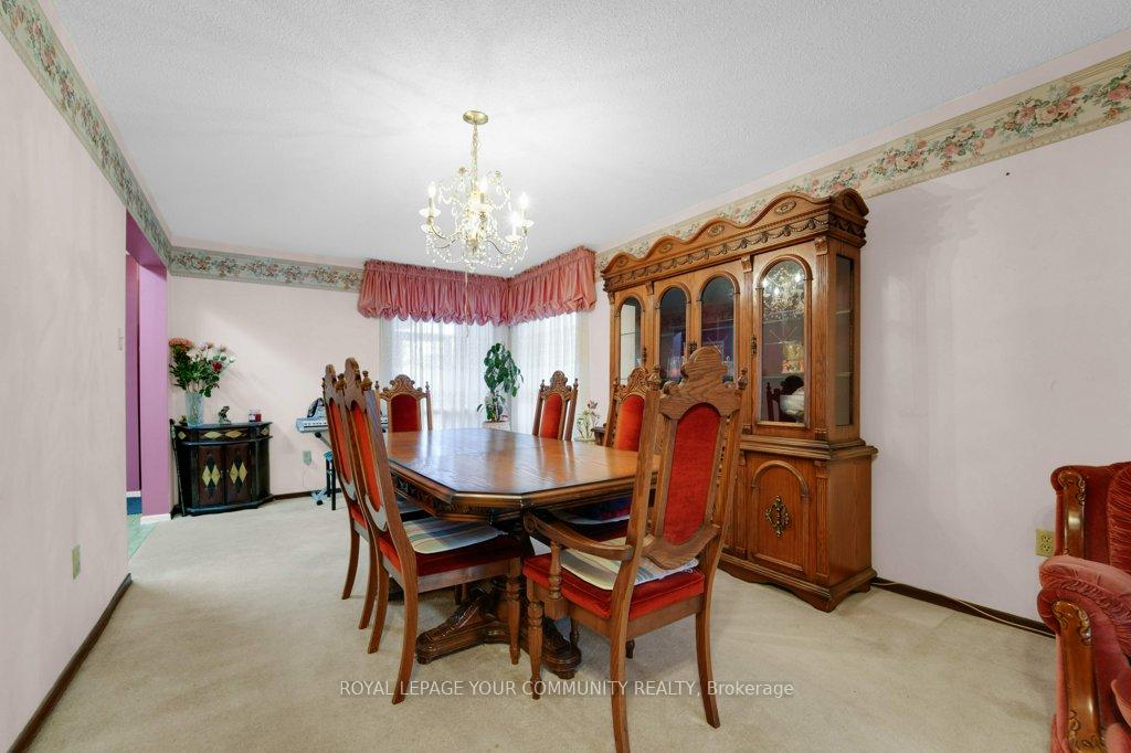 Photo 15 of 16 Mcclintock Crescent, Vaughan, Lakeview Estates — HOMEH